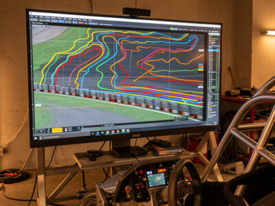 Track map and sectors in sim telemetry